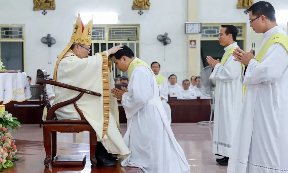 Đức Giáo hoàng: “Điều quan trọng không phải là được truyền chức, mà là thật sự trở nên linh mục”