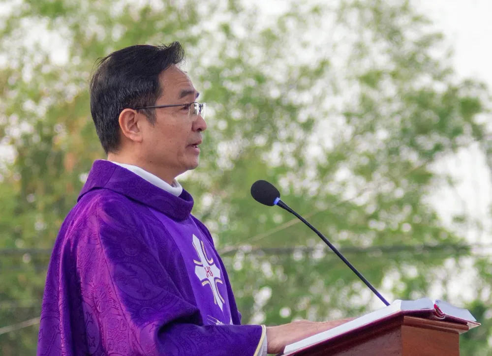 Giáo xứ Tử Nê: Thánh lễ tại vườn thánh trước biến cố di dời lịch sử