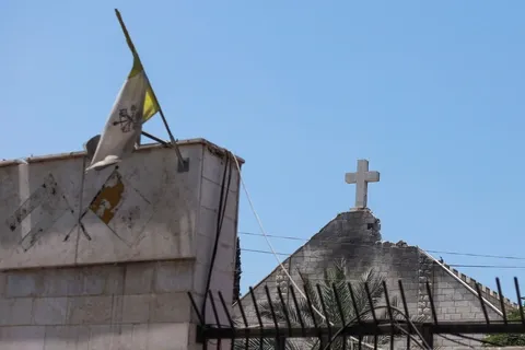 Israel thừa nhận pháo kích nhà thờ ở Gaza là “lạc đạn”