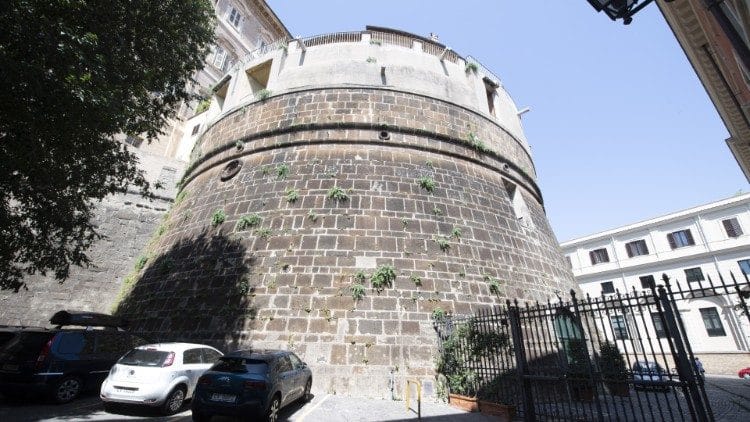 Ngân hàng Vatican báo cáo lợi nhuận ròng 32,8 triệu euro trong năm 2024