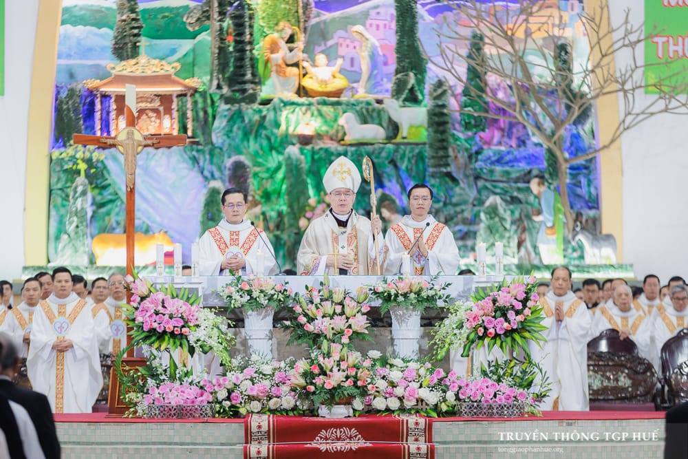 Tổng Giáo phận Huế long trọng bế mạc Năm Thánh Hy Vọng 2025