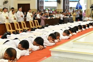 Nghịch lý ơn gọi tại Việt Nam: Nhiều Linh mục nhưng thiếu nhà truyền giáo