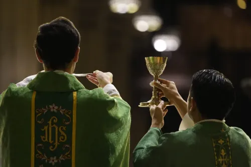 Việc từ bỏ Thánh lễ Latinh không chỉ là vấn đề thẩm mỹ