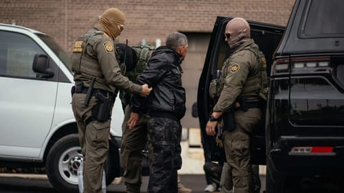 300 lãnh đạo Công giáo kêu gọi bác ngân sách ICE nếu không cải cách