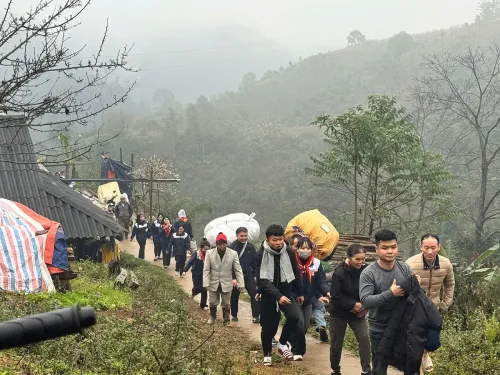 Giáo xứ Bến Đông: Xuân lan toả yêu thương