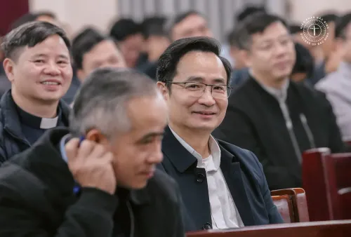 Linh mục đoàn GP Bắc Ninh: Tĩnh tâm Tất niên và mừng Tết Bính Ngọ