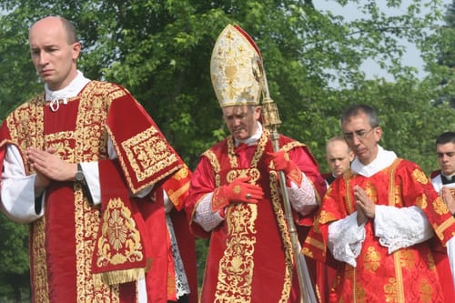 SSPX là gì? Tìm hiểu về nhóm Công giáo truyền thống gây nhiều tranh cãi