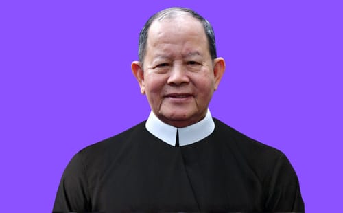 Linh mục tác giả bài hát thiếu nhi quen thuộc “Hai con thằn lằn con” được Chúa gọi về